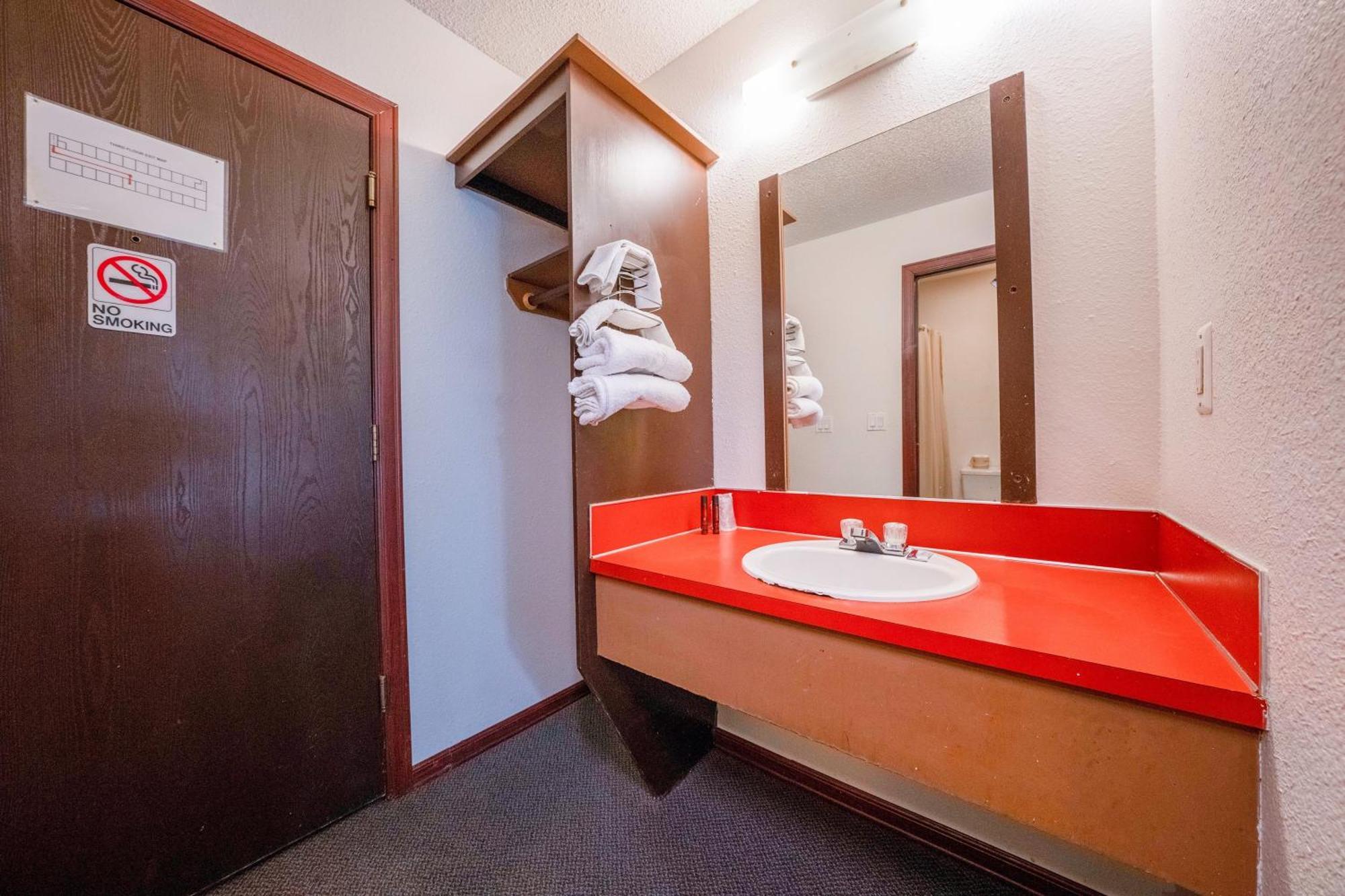 Unicorn Inn By Oyo Portland Buitenkant foto